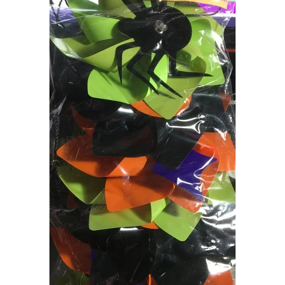 PINWHEEL GARLAND SPIDER One 12ft Garland Multicolored￼